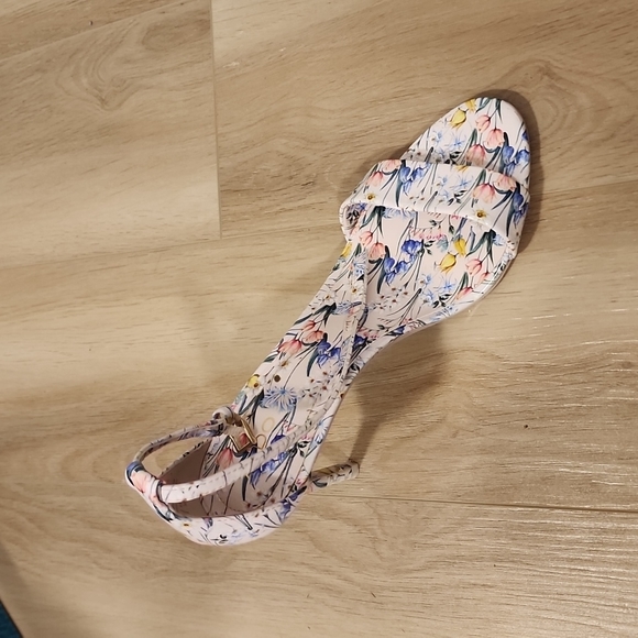 Aldo sandals - Picture 1 of 2